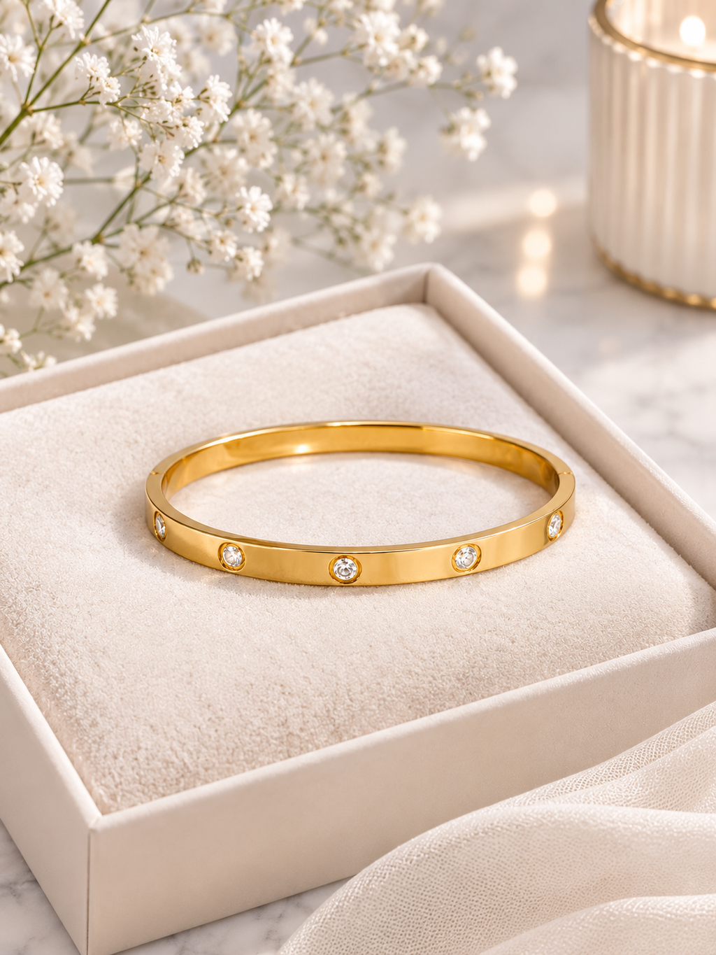 Gold CZ bangle detail shot 1